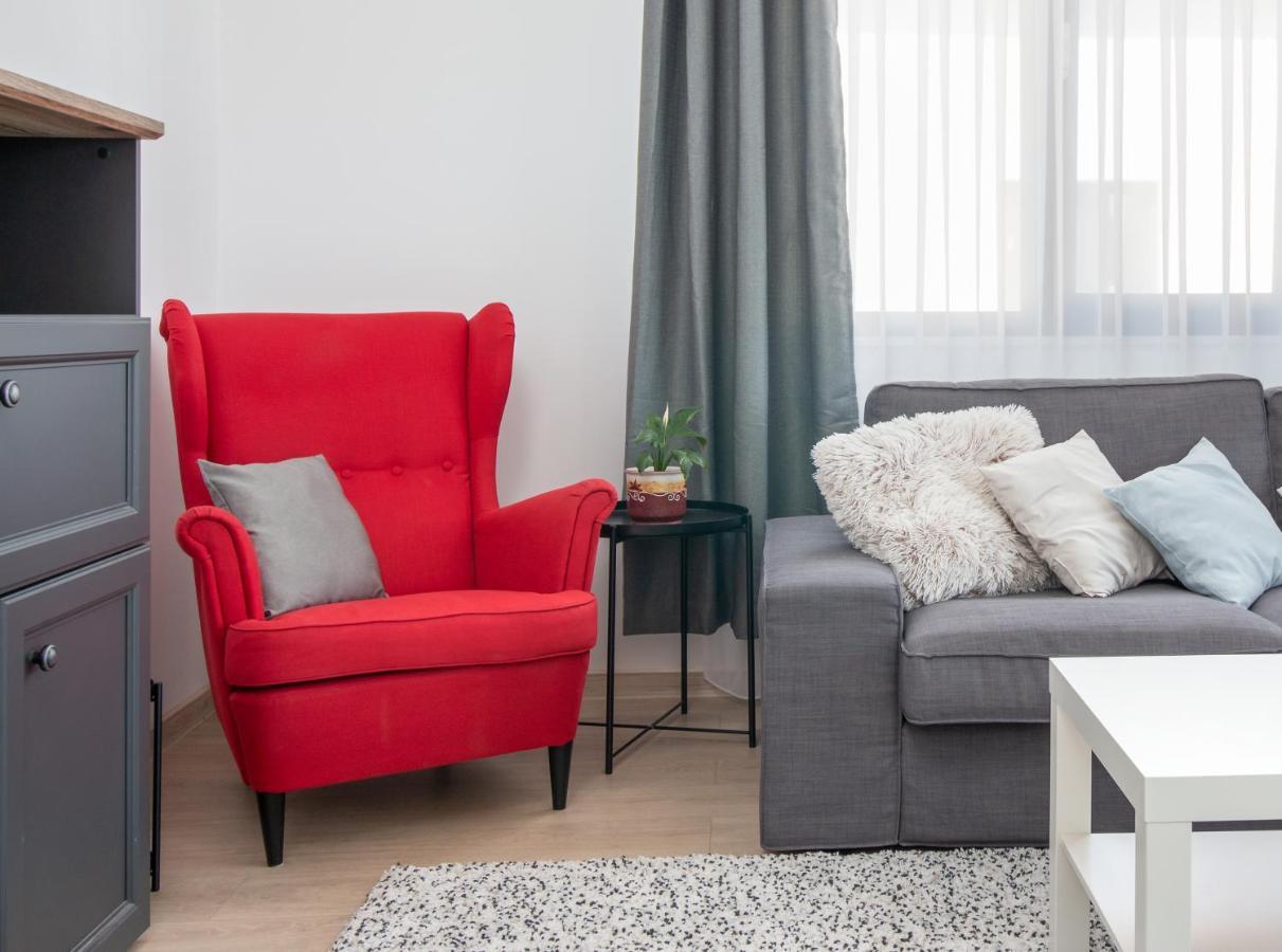 Zola Guest House Oradea Luaran gambar
