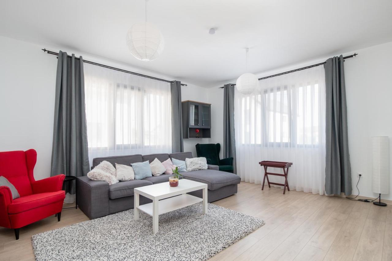 Zola Guest House Oradea Luaran gambar