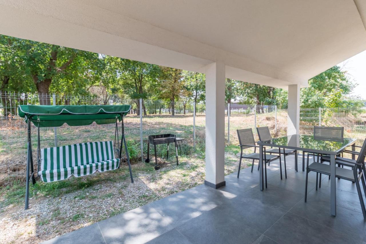 Zola Guest House Oradea Luaran gambar