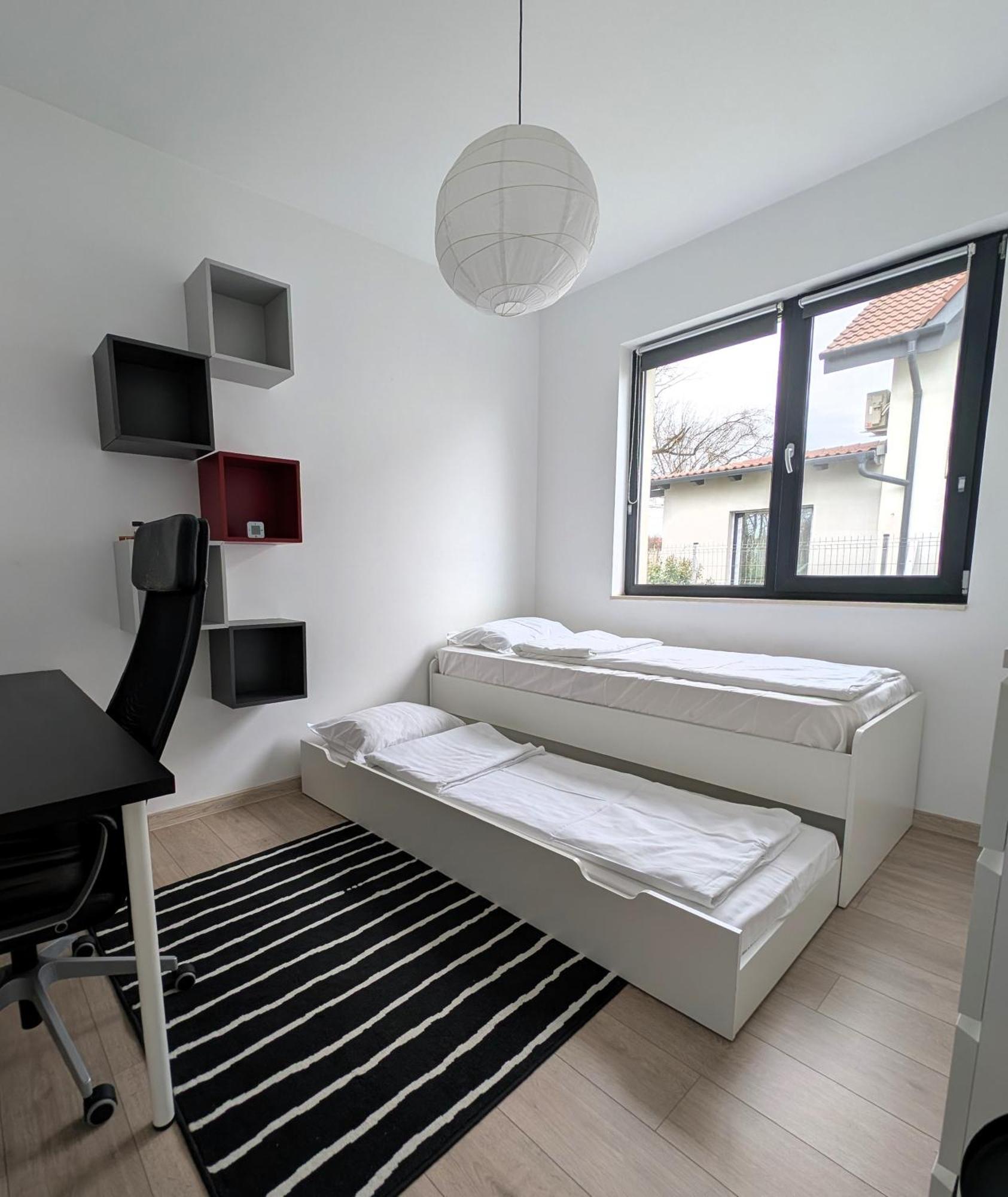 Zola Guest House Oradea Luaran gambar